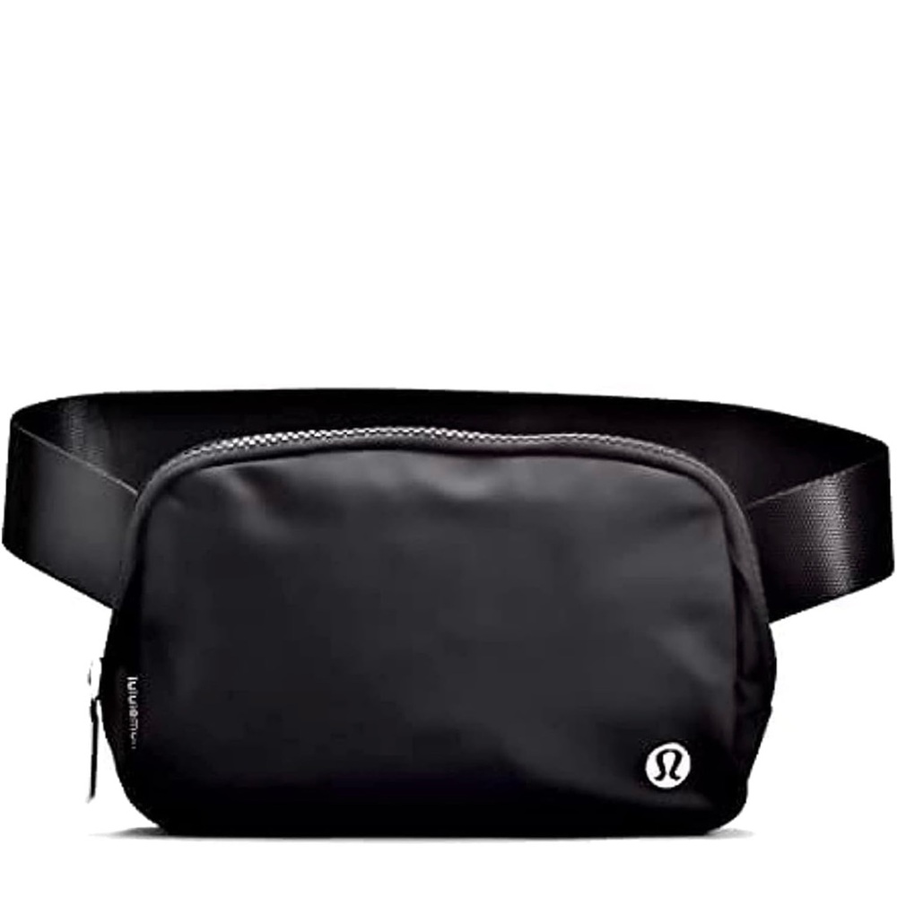 lululemon athletica Black Belt Bag Modern Design